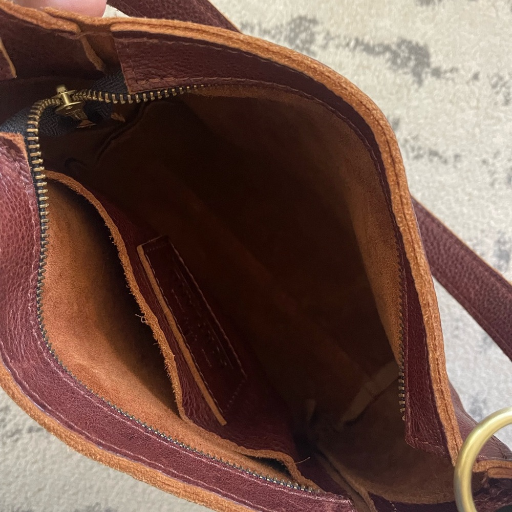 NWOT Portland Leather Shoulder Bag Nutmeg - Picture 4 of 7